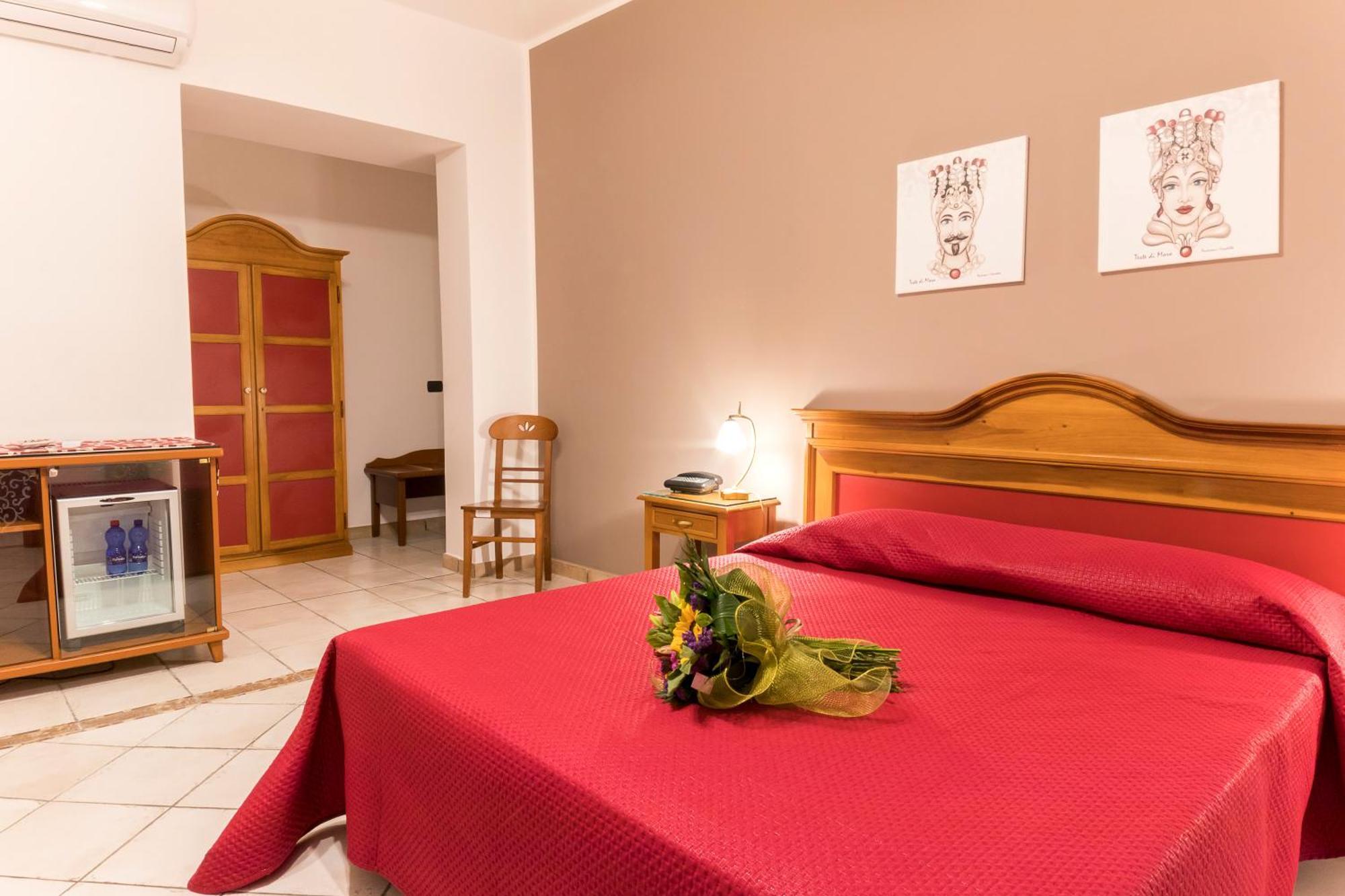 Residence Alberghiero Eolie ลีปารี ภายนอก รูปภาพ