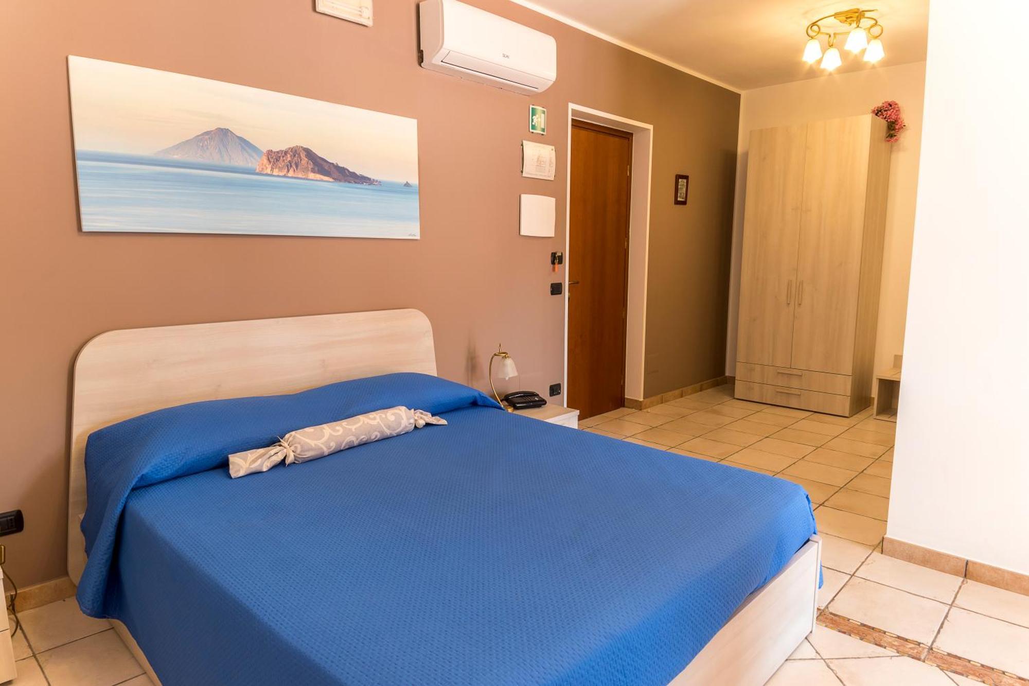 Residence Alberghiero Eolie ลีปารี ภายนอก รูปภาพ